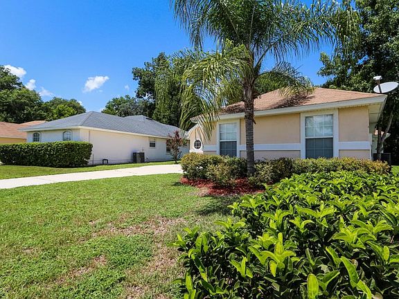 3rd image of 2948 Majestic Oaks Ln