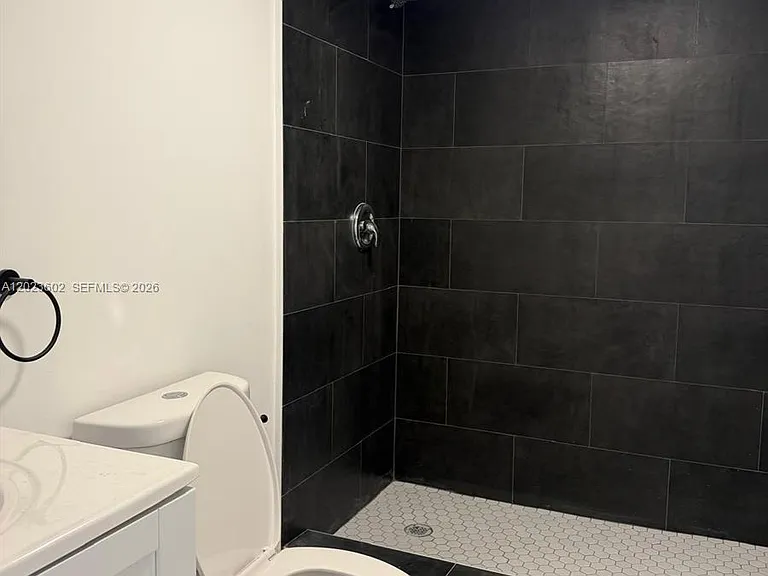 147 NW 59th St #306 — Photo 5