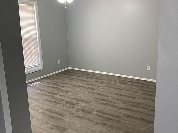 3rd image of 1340 Hibbard Dr APT B