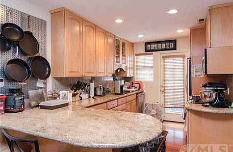 1st image of 1009 Tourmaline St APT 2