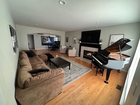 2nd image of 1453 S Washington Ave