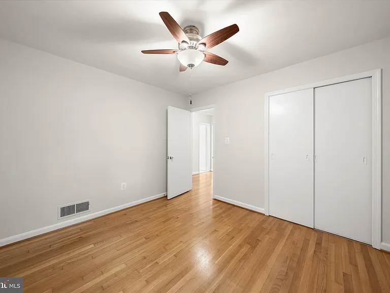 877 N Nottingham St — Photo 12