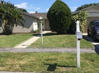 6519 Whispering Wind Way, Delray Beach, FL 33484