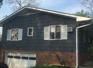 47-15 243rd St, Douglaston, NY 11362