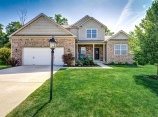 330 Weatherburn Dr, Pataskala, OH