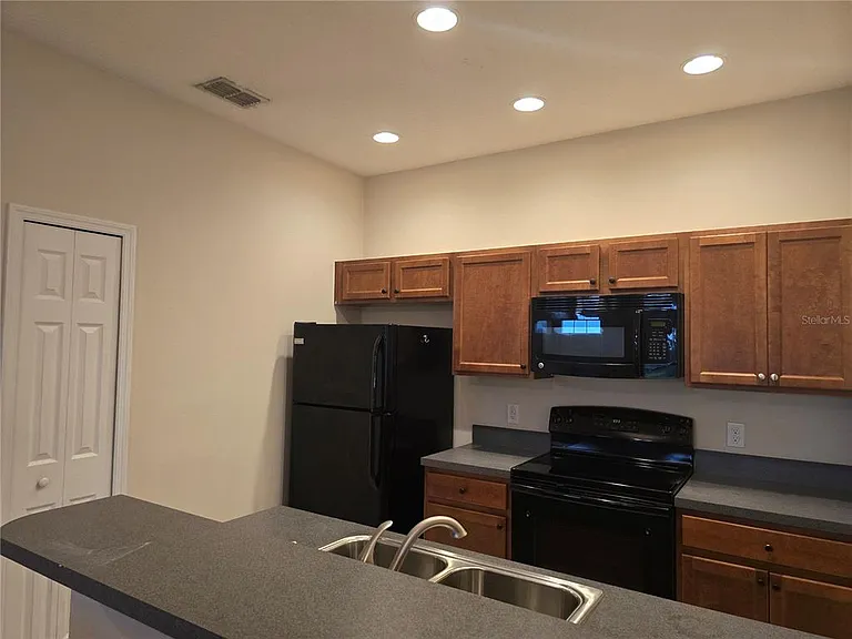 1852 Coriander Dr — Photo 20