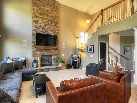 4th image of 144 Slate Dr