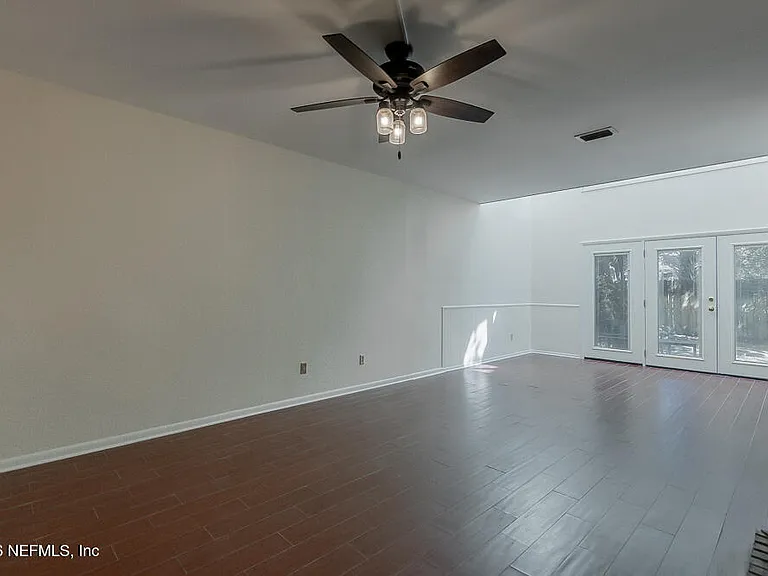 3216 Oak St #5 — Photo 16