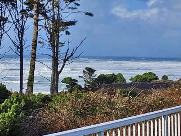 6225 N Coast Hwy Lot 30, Newport, OR 97365
