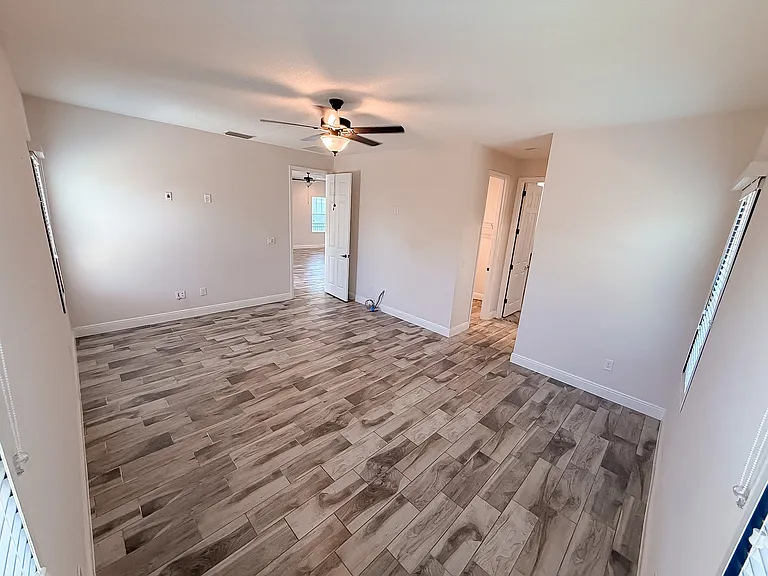 5723 Silver Sun Dr — Photo 27