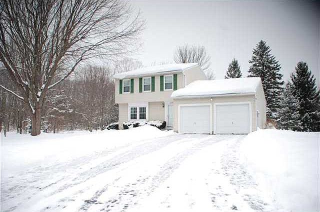 1st image of 1579 Shadbush Ct