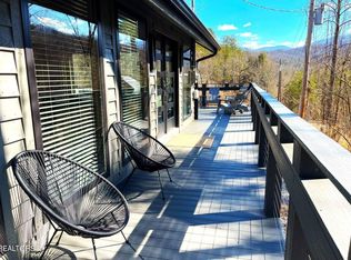 269 Moneymaker Cir, Gatlinburg, TN 37738