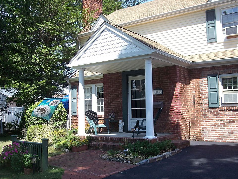 portico