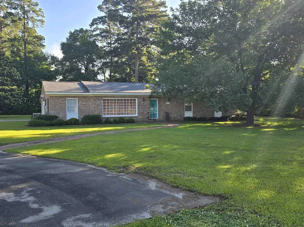 237 Lakewood Ave., Georgetown, SC 29440