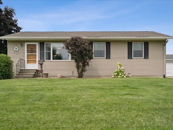 401 N Elm St, Toledo, IA 52342