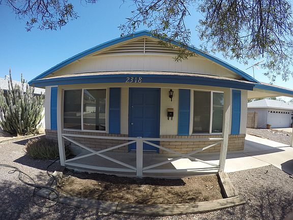 2nd image of 2318 E Poinsettia Dr