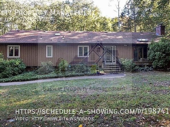 28 Rock Hill Rd