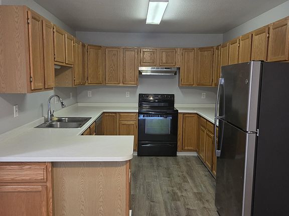 5th image of 3811 E 121st Ave