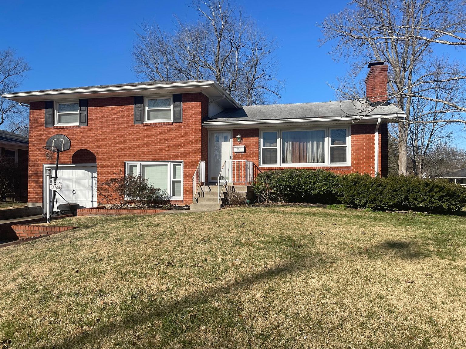 12209 Meadow Ln, Woodland Hills, KY 40243 | Zillow