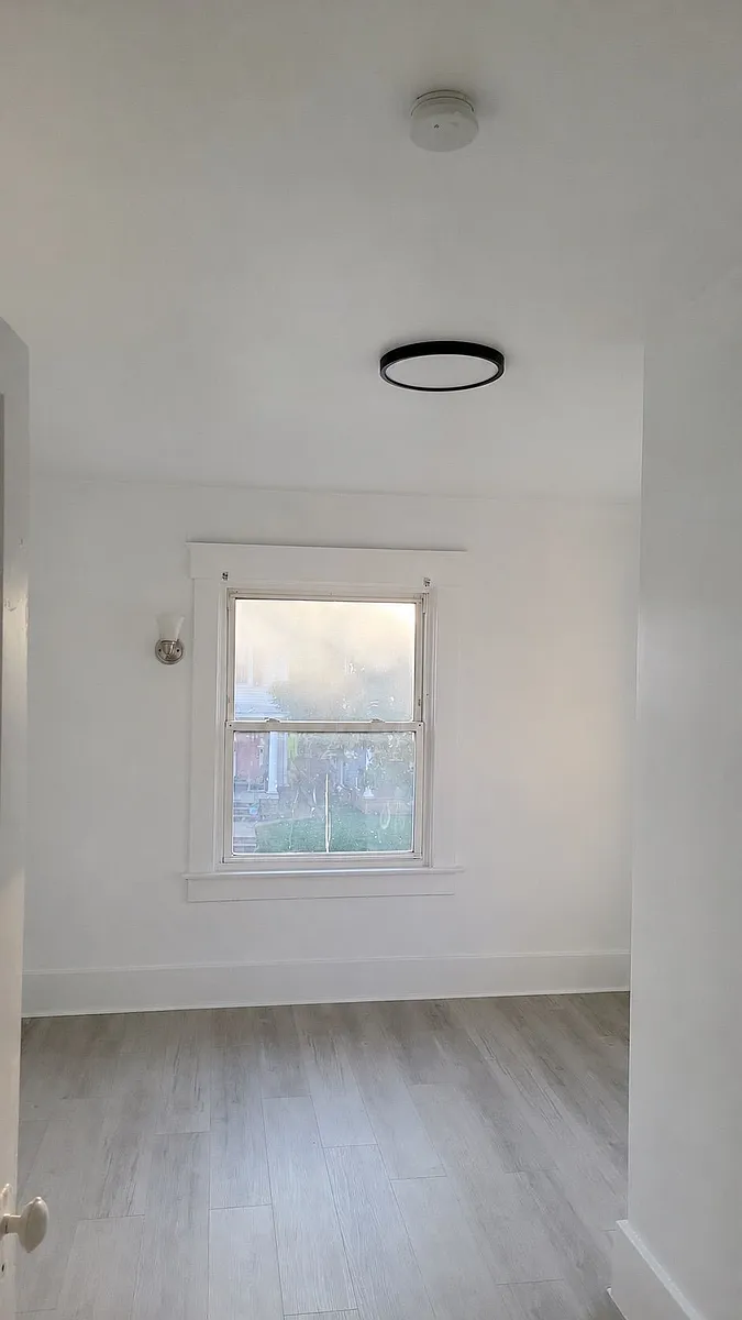 Building Photo - 113 N Sutphin St