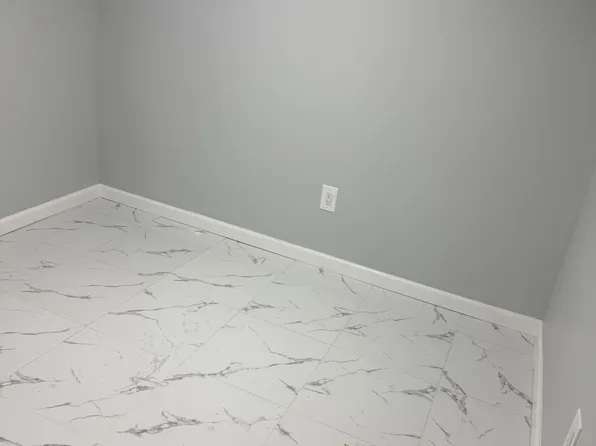 (undisclosed Address), Floral Park, NY 11001