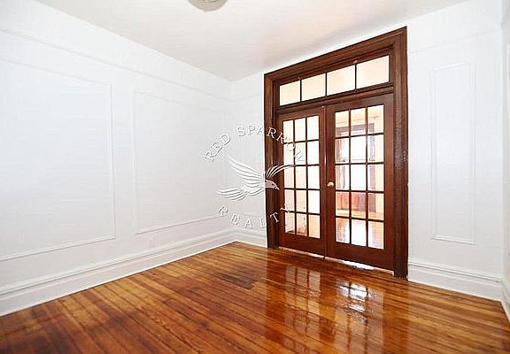 3rd image of 115 E 96th St #20