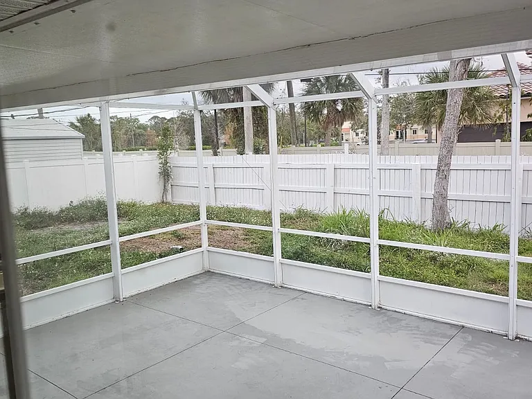 921 Cypress Ave — Photo 11