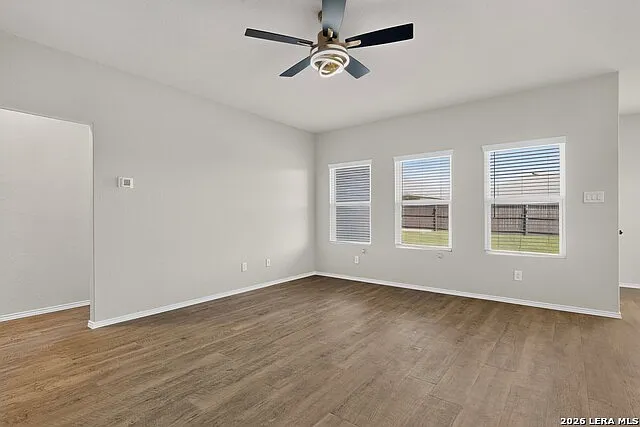 3 bed, 2.0 bath, 1703 sqft, $1,895 — Photo 4