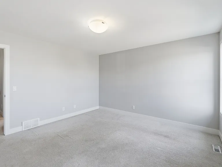 7 McLean Bnd — Photo 28