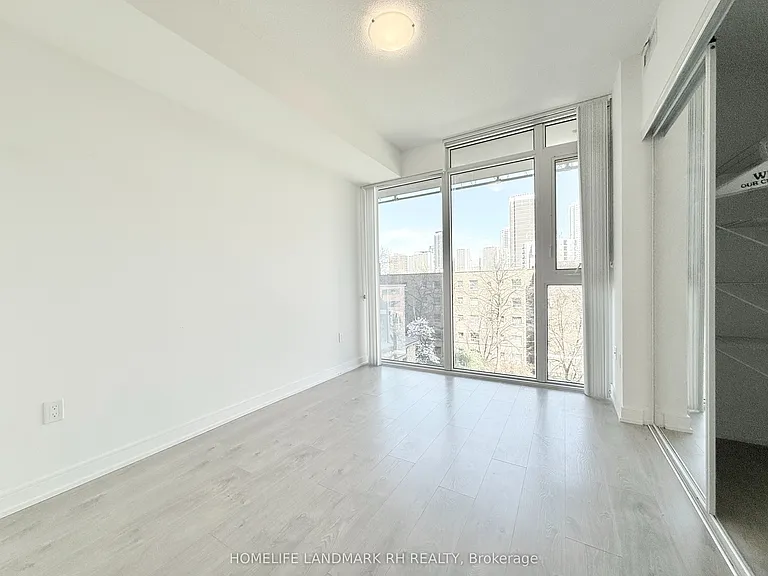 50 Wellesley St E #608 — Photo 6