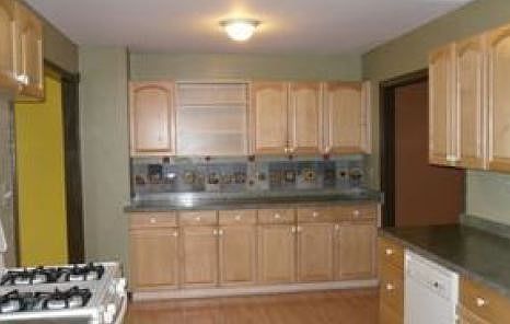 2nd image of 23232 Elmira St
