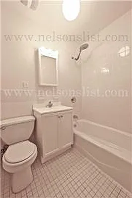 Rented by R New York | media 17