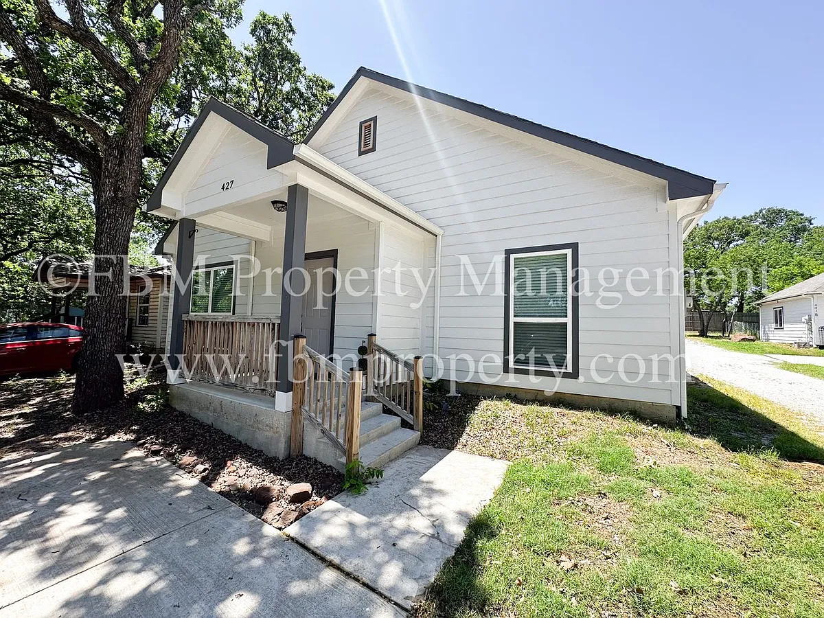 Building Photo - 427 Jannie St #A