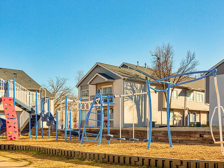Lake Hefner Townhomes — Photo 48