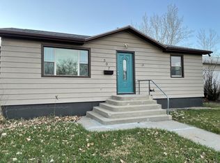 507 S Prairie Ave, Miles City, MT 59301