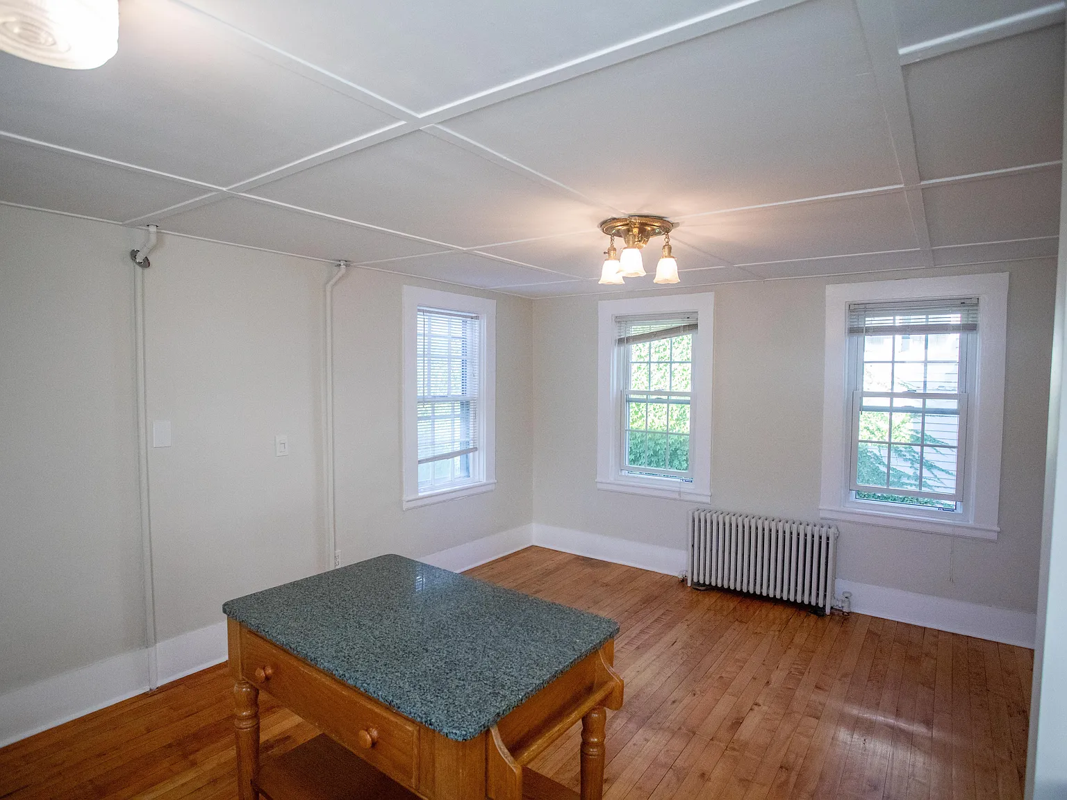 2 bed, 873 sqft, $2,750 — Photo 4