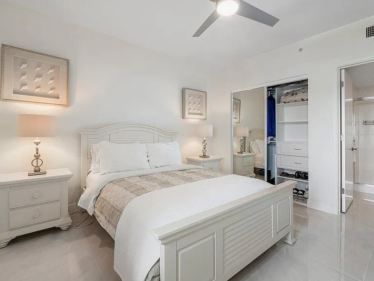 2650 Lake Shore Dr #1003 — Photo 20