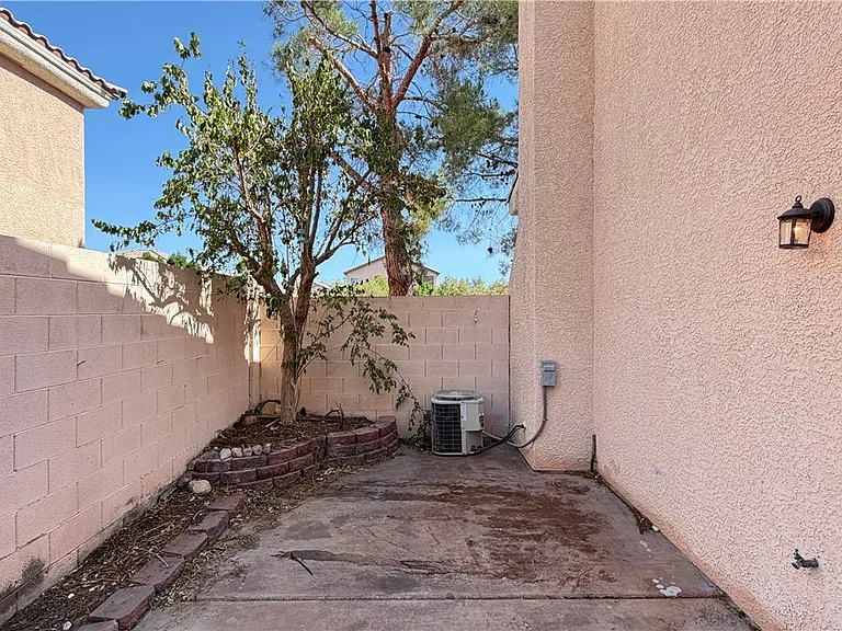 8413 Blazing Sun Ave — Photo 8