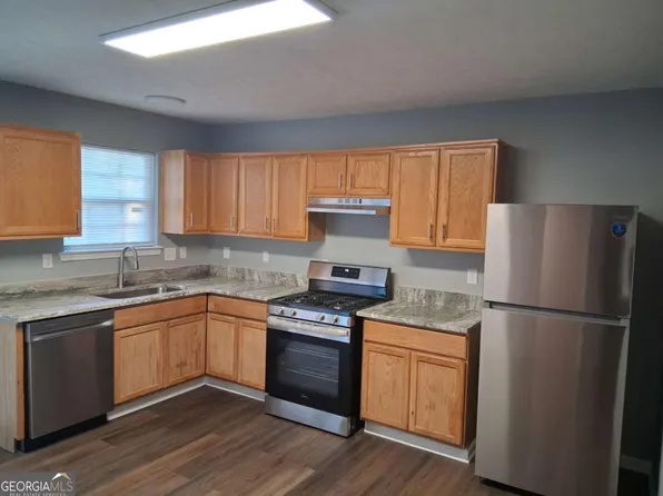 3124 Fields Dr, Lithonia, GA 30038