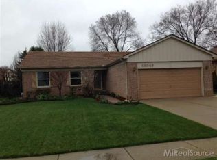 48049 Valley Forge Dr, Macomb, MI 48044