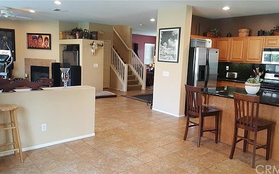 Spacious floorplan- perfect for guests.