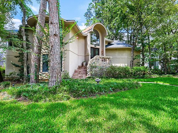 2nd image of 3 Hillside View Pl