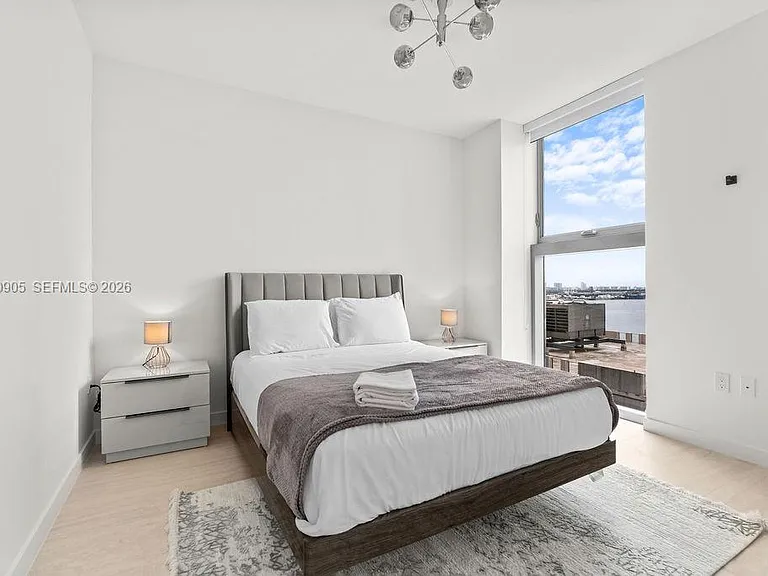 77 SE 5th St #1515 — Photo 18