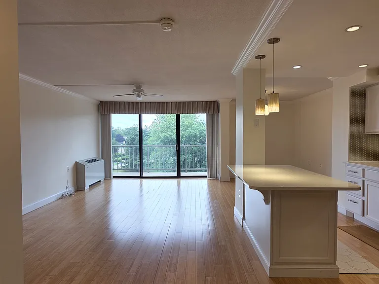 750 Harvard Ave #1117 — Photo 1