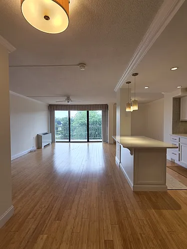 750 Harvard Ave #1117 Photo 1