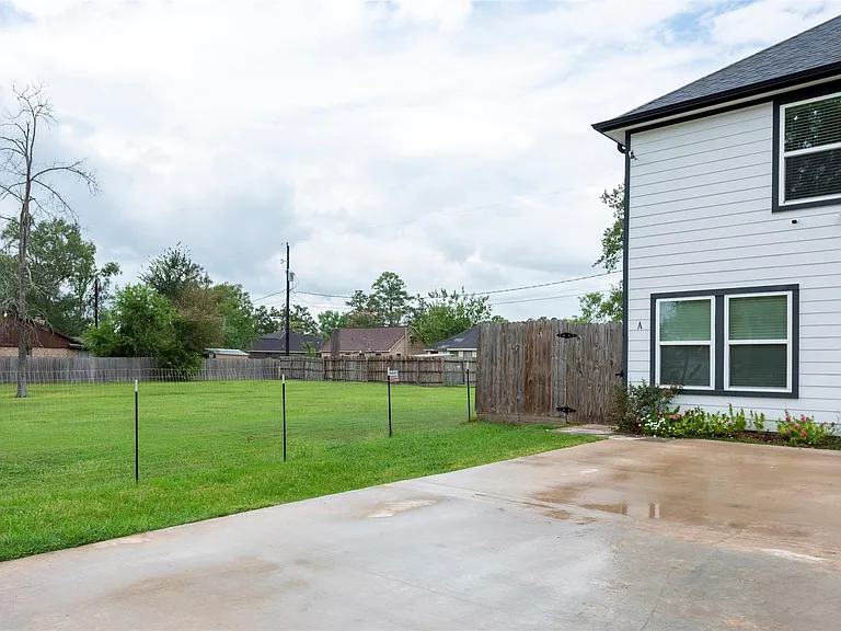 8635 Sunderland Rd — Photo 2