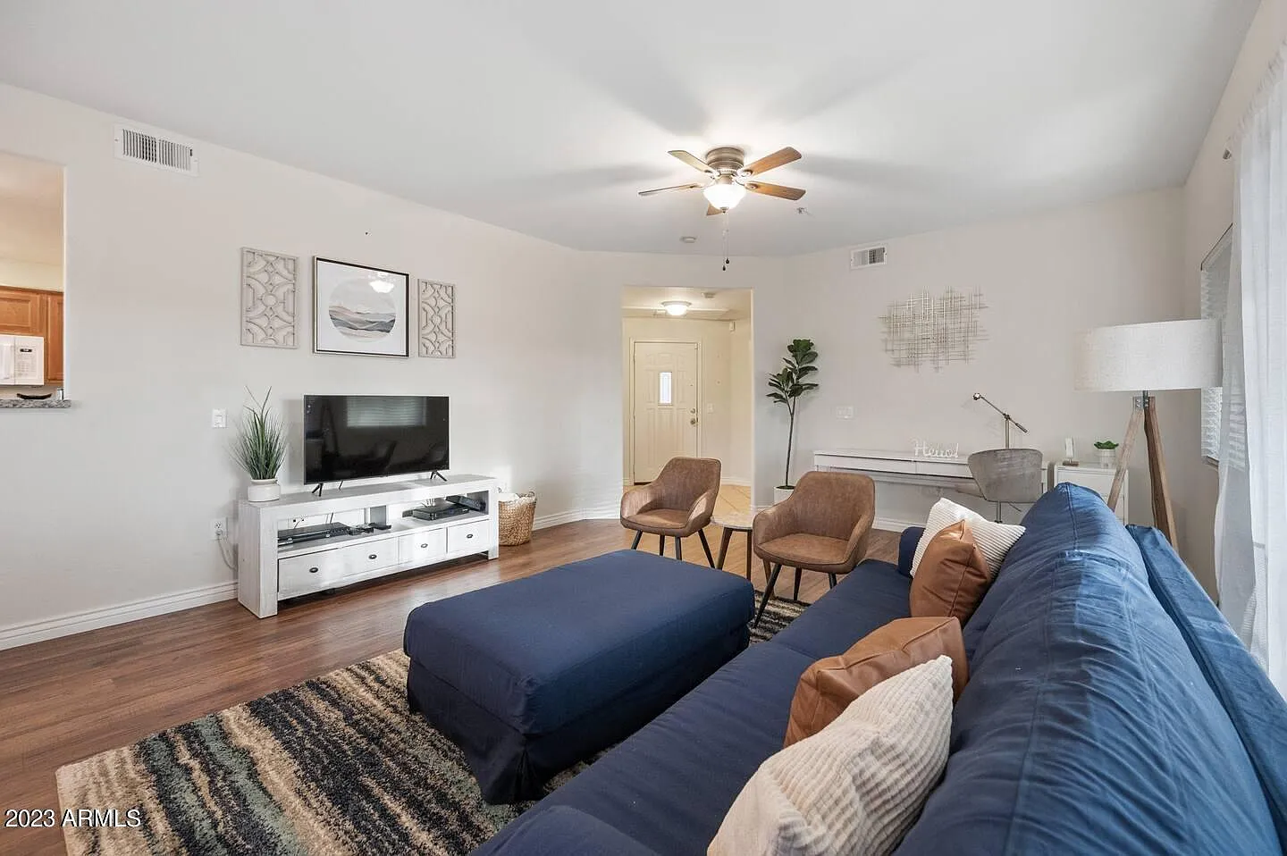 2 bed, 1.5 bath, 1119 sqft, $2,100 — Photo 1