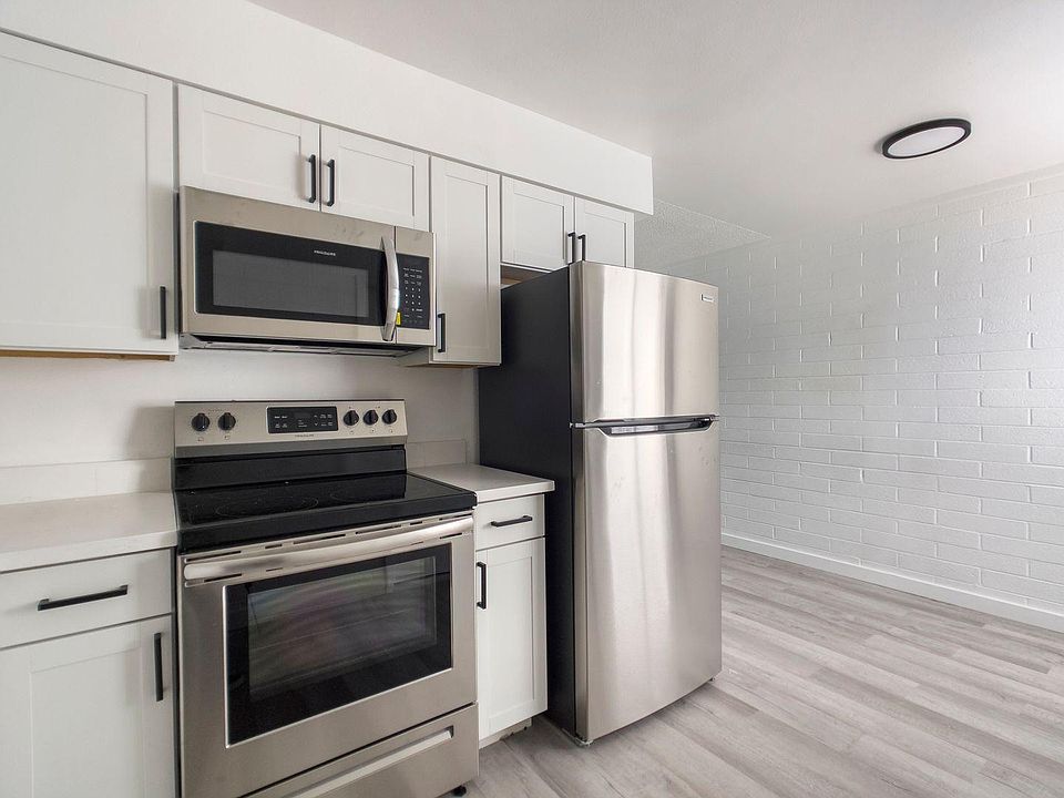 1st image of 2242-2302 E Pinchot Ave #0f1c6b13b