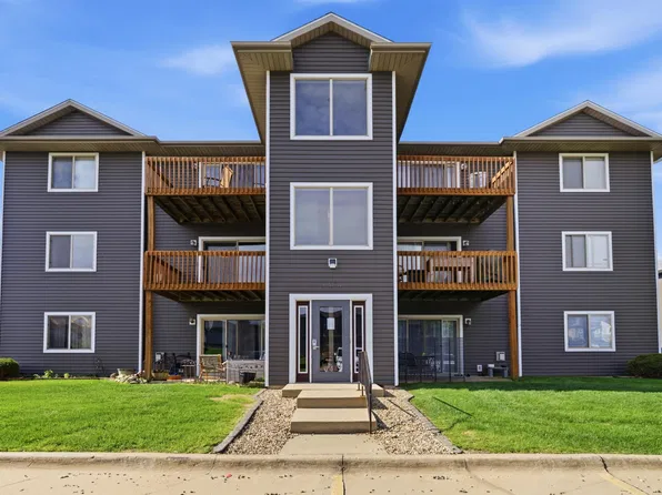 4701 Chadwick Rd APT 8, Cedar Falls, IA 50613