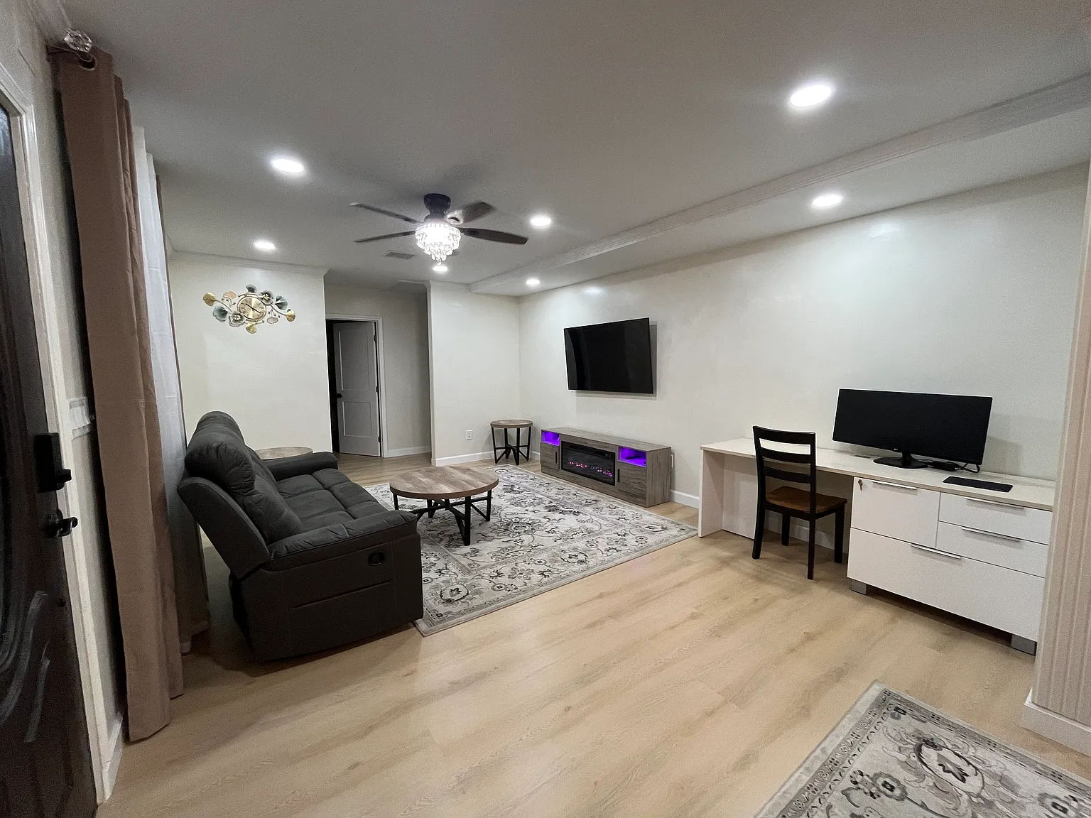 3 bed, 1172 sqft, $7,000 — Photo 3